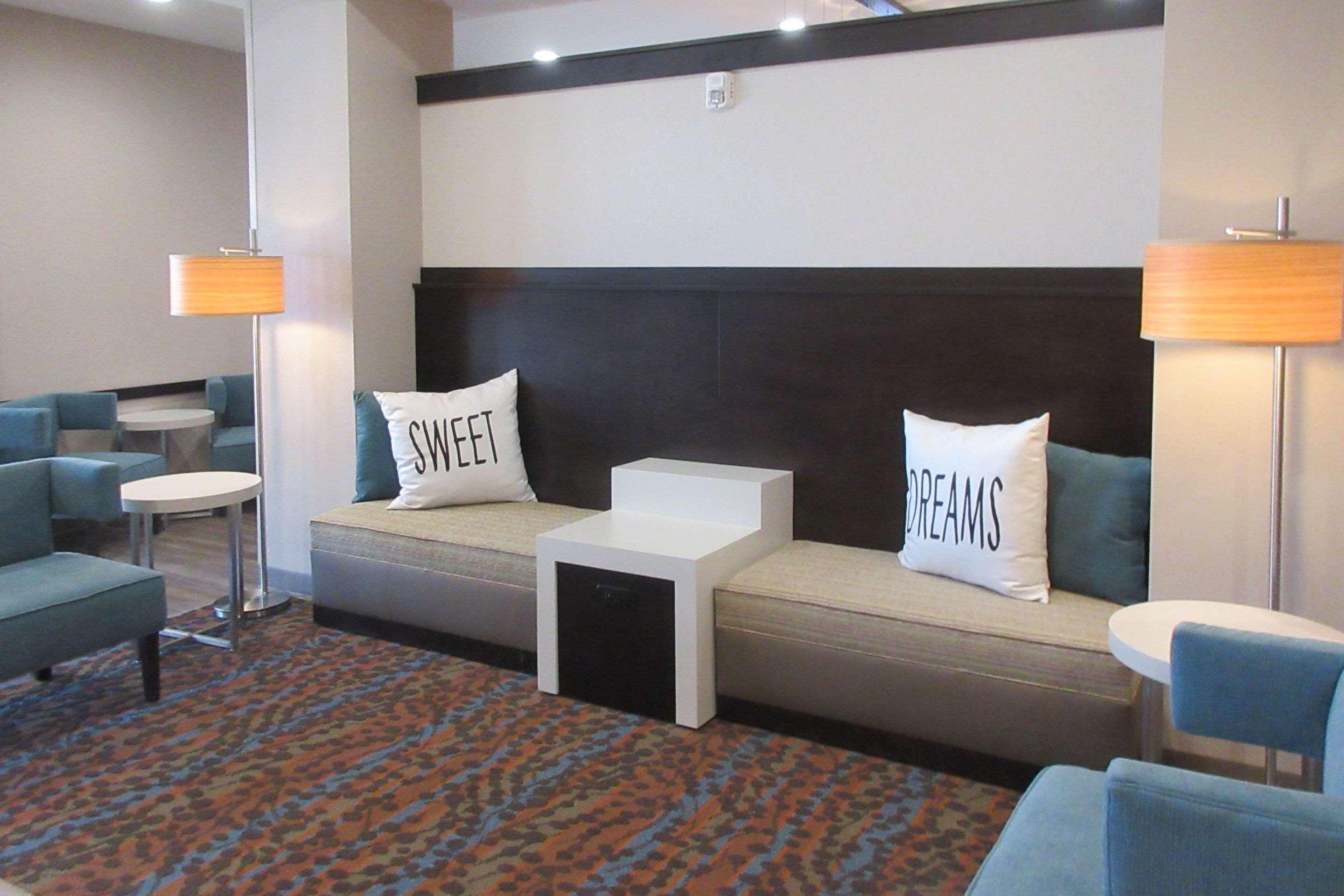 Sleep Inn & Suites Oregon - Madison מראה חיצוני תמונה